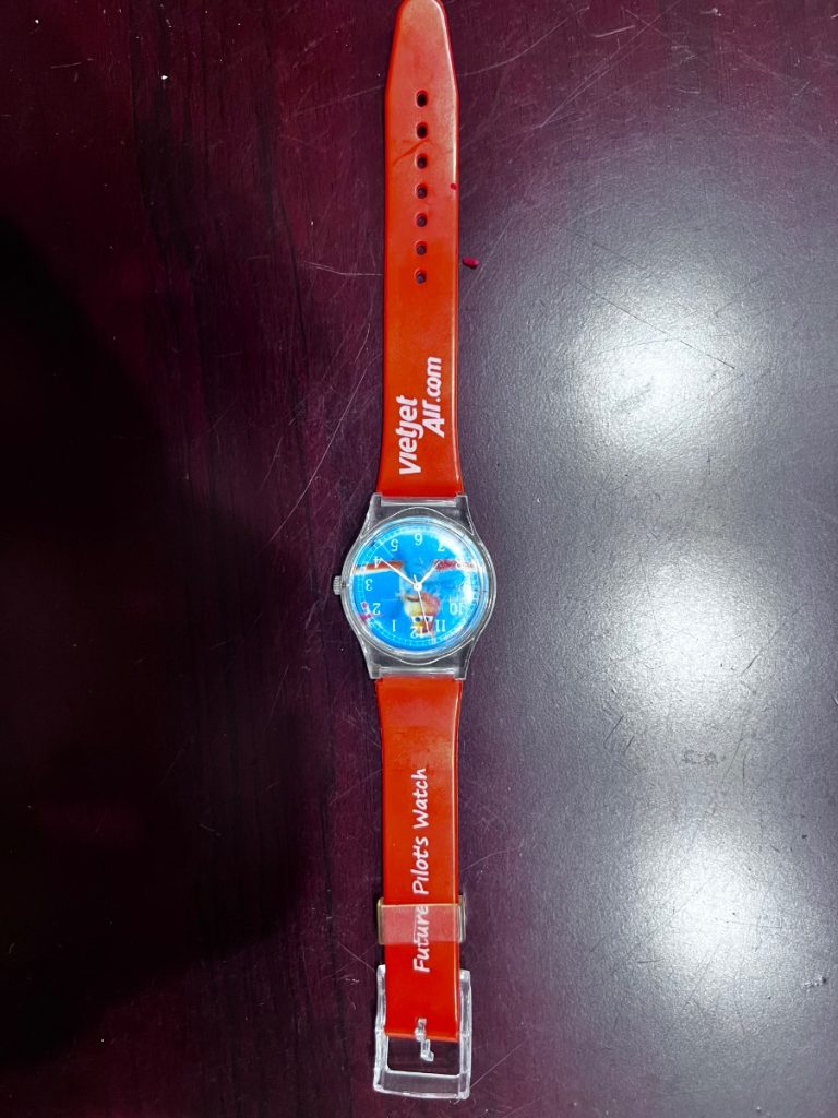 Đồng hồ Vietjet Air — ảnh 1